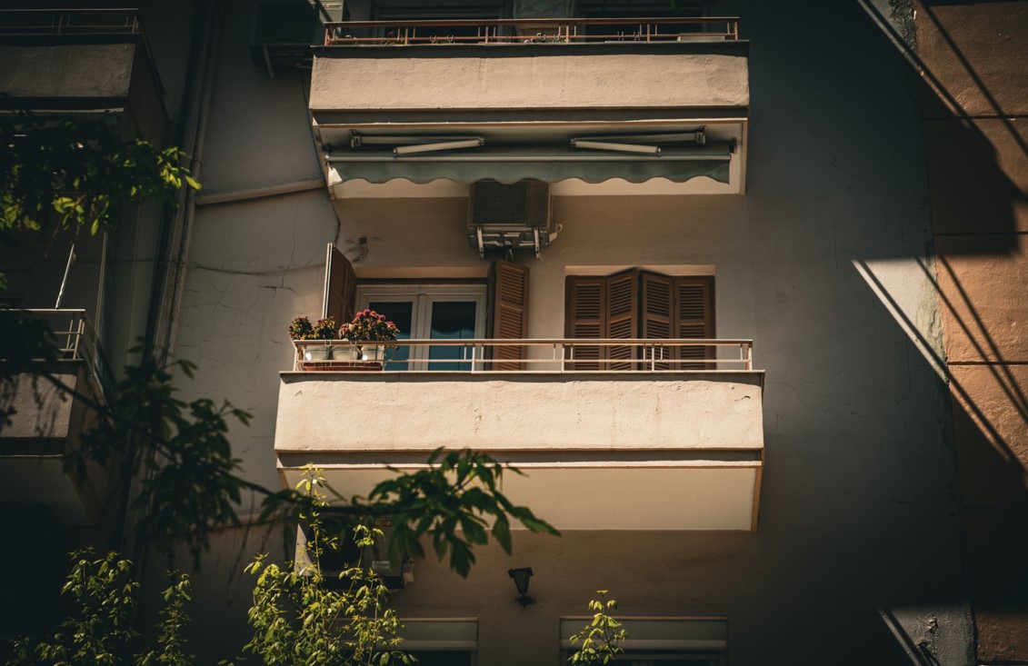 buy a house in greece 